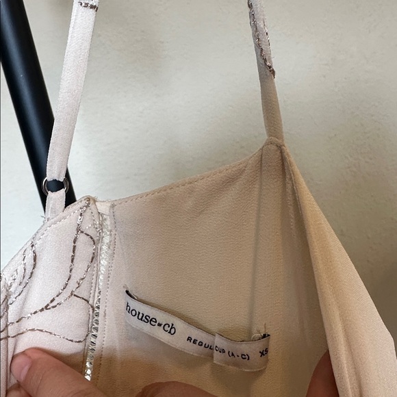 HOUSE OF CB 'Seren' Vanilla Embroidered Hand Beaded Floral Maxi Dress NWOT Sz XS - Picture 7 of 17